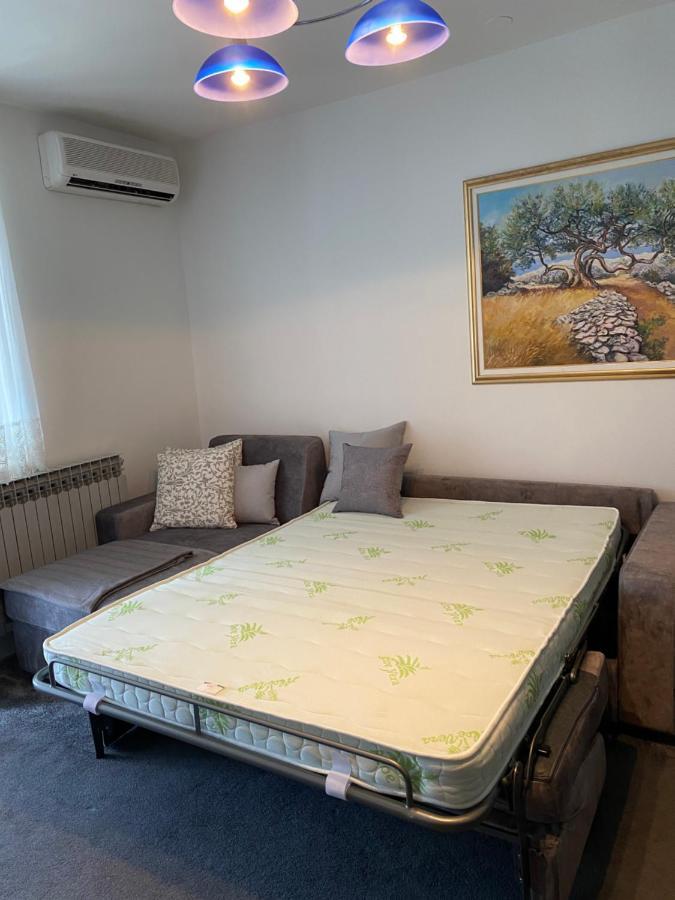 Apartman נייביצה מראה חיצוני תמונה